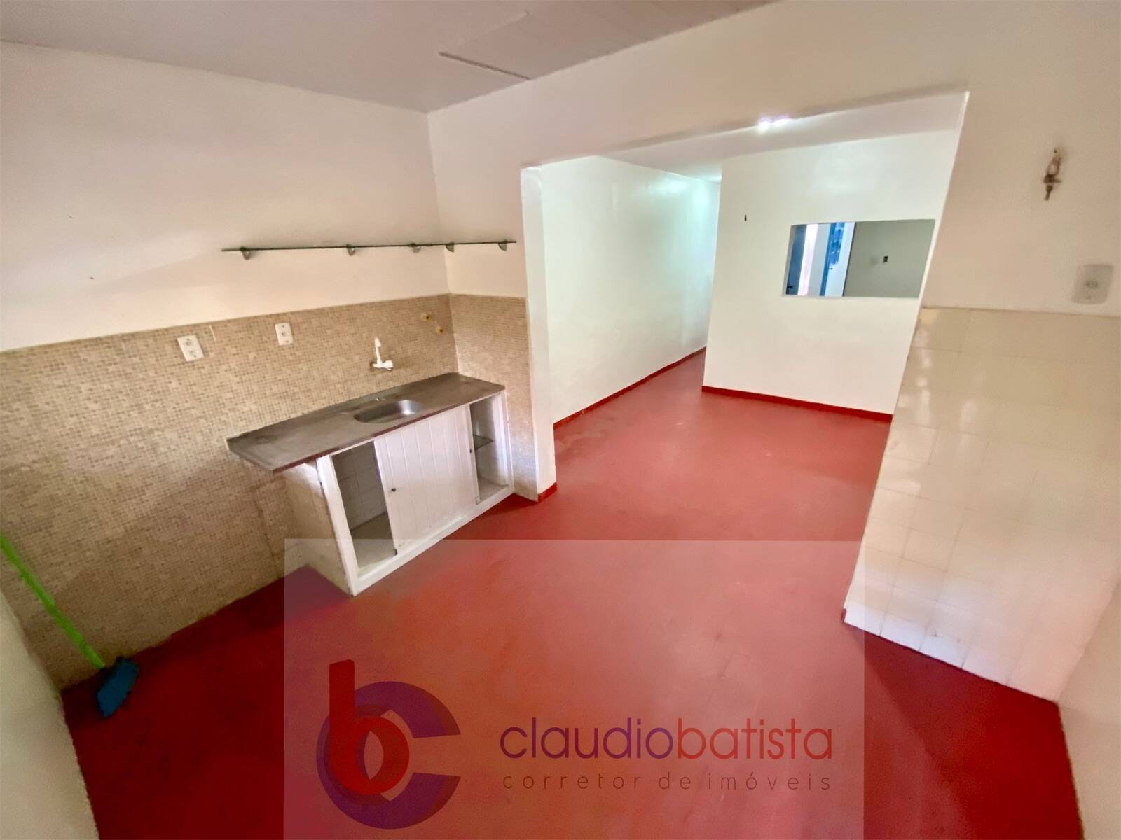 Casa à venda com 2 quartos, 100m² - Foto 8