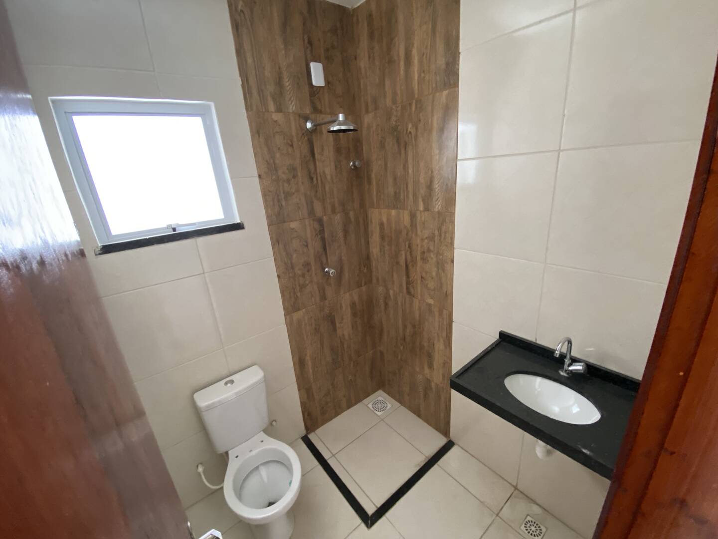 Casa à venda com 3 quartos, 87m² - Foto 2